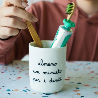 Portaspazzolino Almeno un minuto per i denti